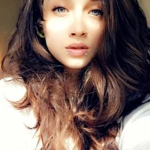 Meet your Posher, Kacey